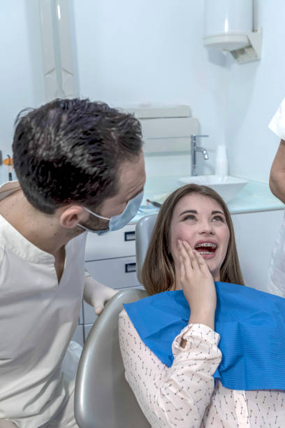 Best Walk-In Emergency Dental Services in Dysart, IA